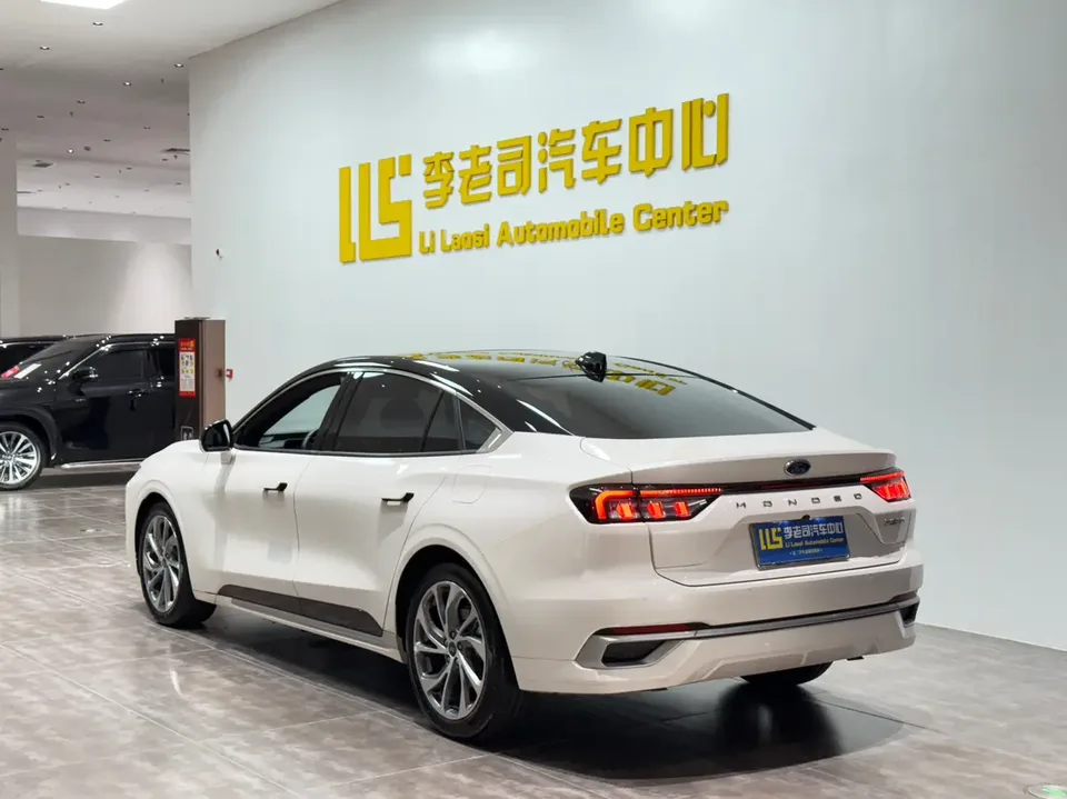 Ford Mondeo Mondeo Mondeo EcoBoost 245 Extreme Edition 2024 — thumbnail 2