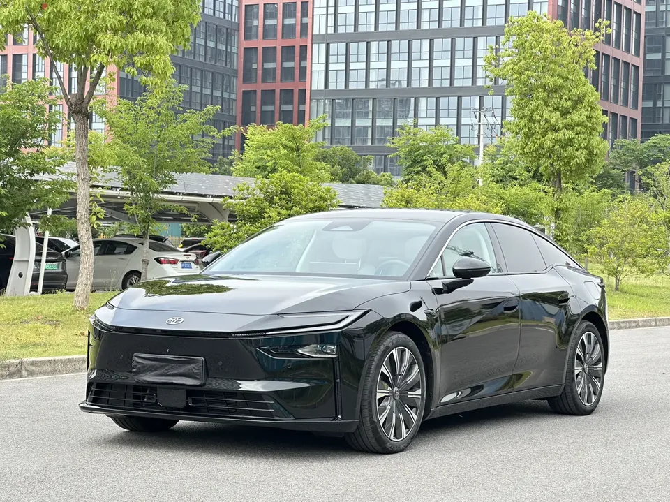 Toyota Platinum 7 2026
