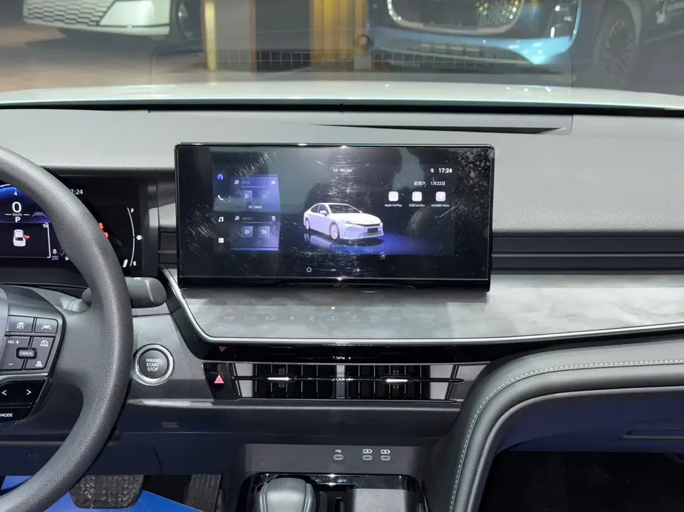 Toyota Camry 2.0E Elite Edition 2025 — миниатюра 5