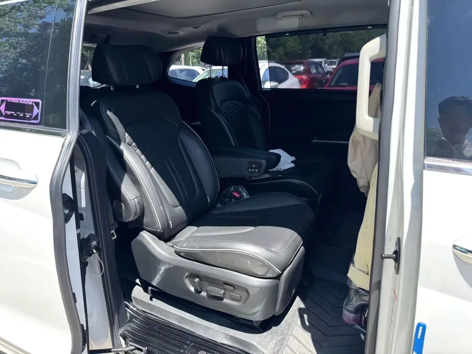 Hyundai Kustu 270TGDi Premium Edition LUX 2022 — миниатюра 3