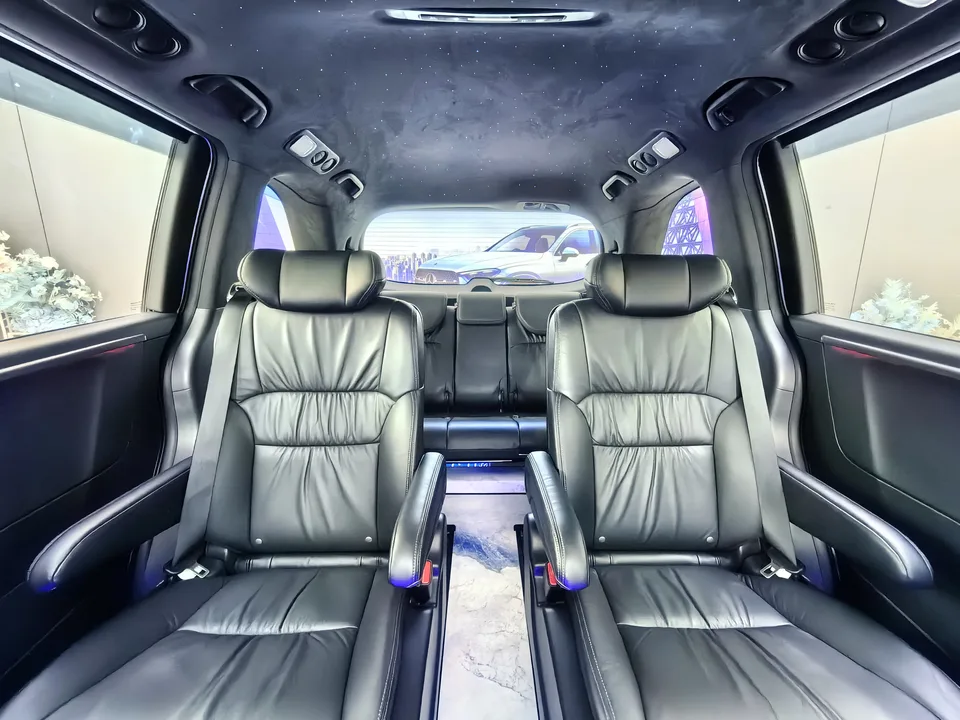 Honda Odyssey Odyssey 2022 2.0L RuiLingxiang Edition 2022 — миниатюра 3