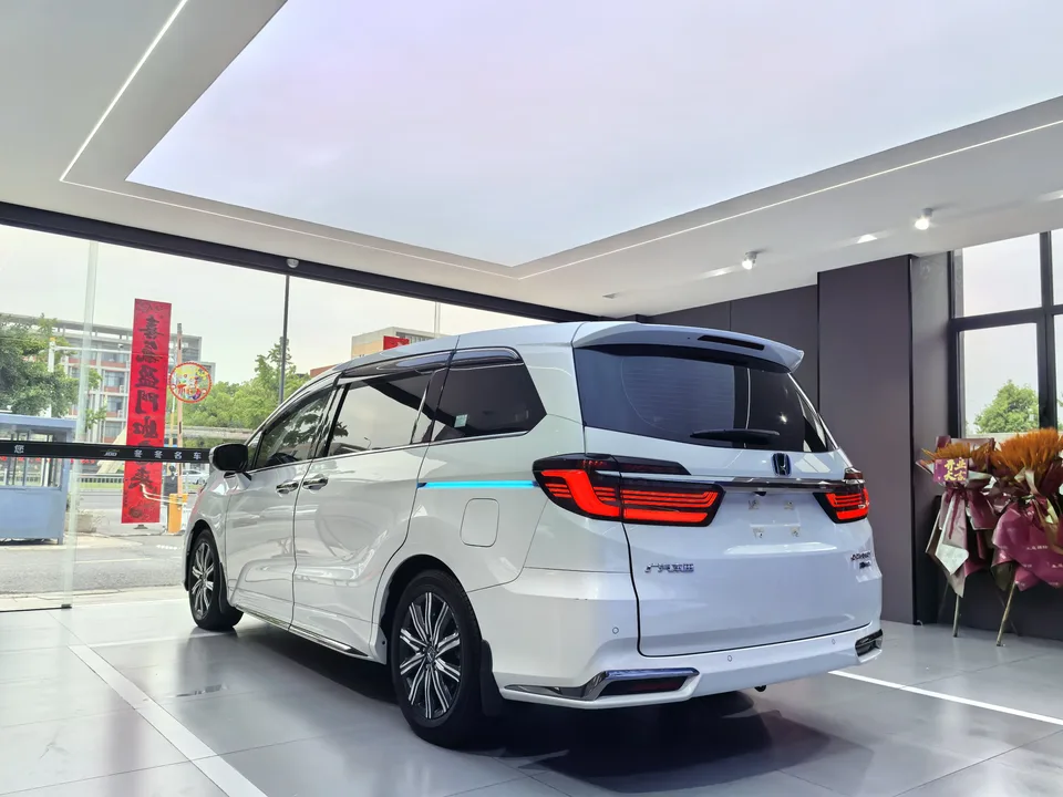 Honda Odyssey Odyssey 2022 2.0L RuiLingxiang Edition 2022 — миниатюра 4