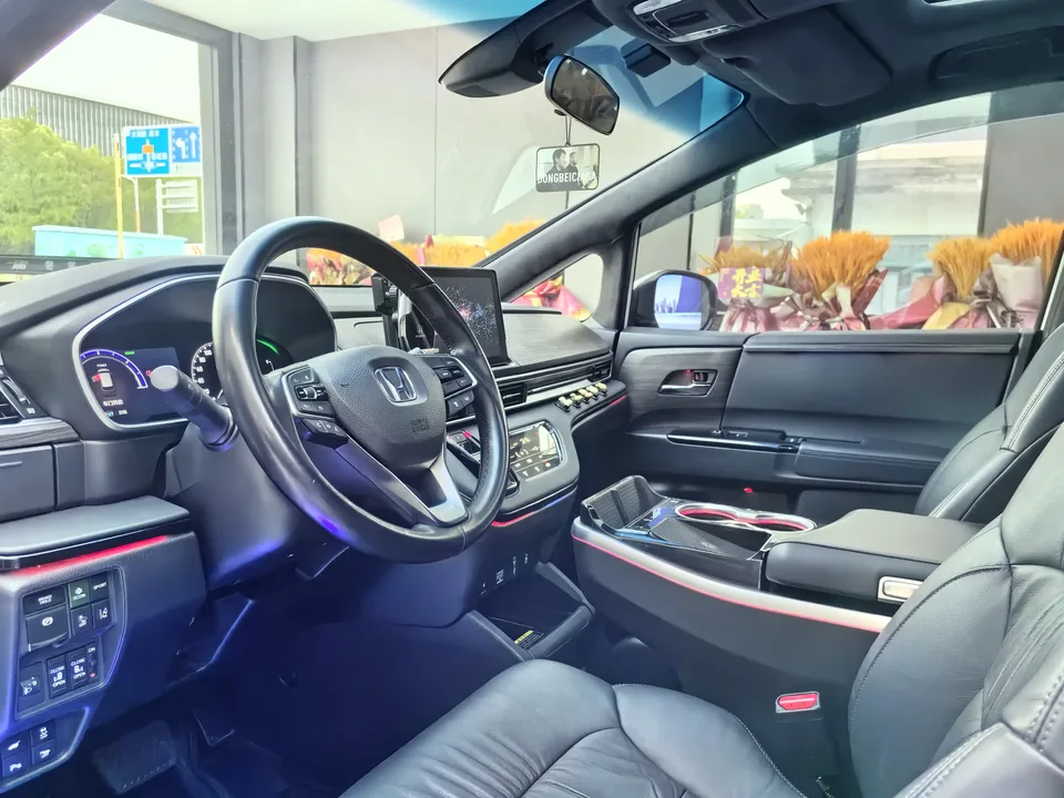 Honda Odyssey Odyssey 2022 2.0L RuiLingxiang Edition 2022 — миниатюра 5