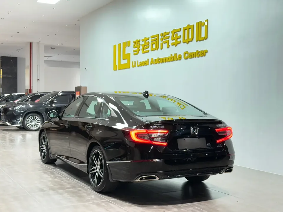 Honda Accord Accord 2022 Accord 260TURBO Fantasy Night Premium Edition 2022 — миниатюра 2