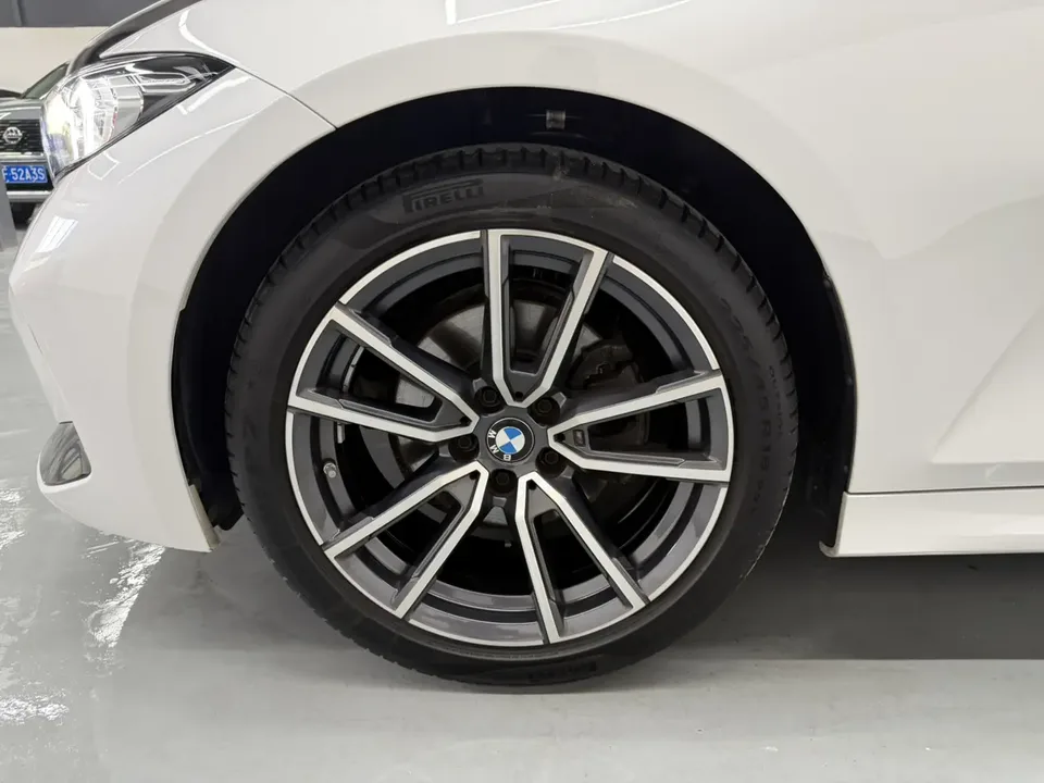 BMW 3 Series BMW 3 Series 2023 320Li M Sport Package 2023 — миниатюра 3