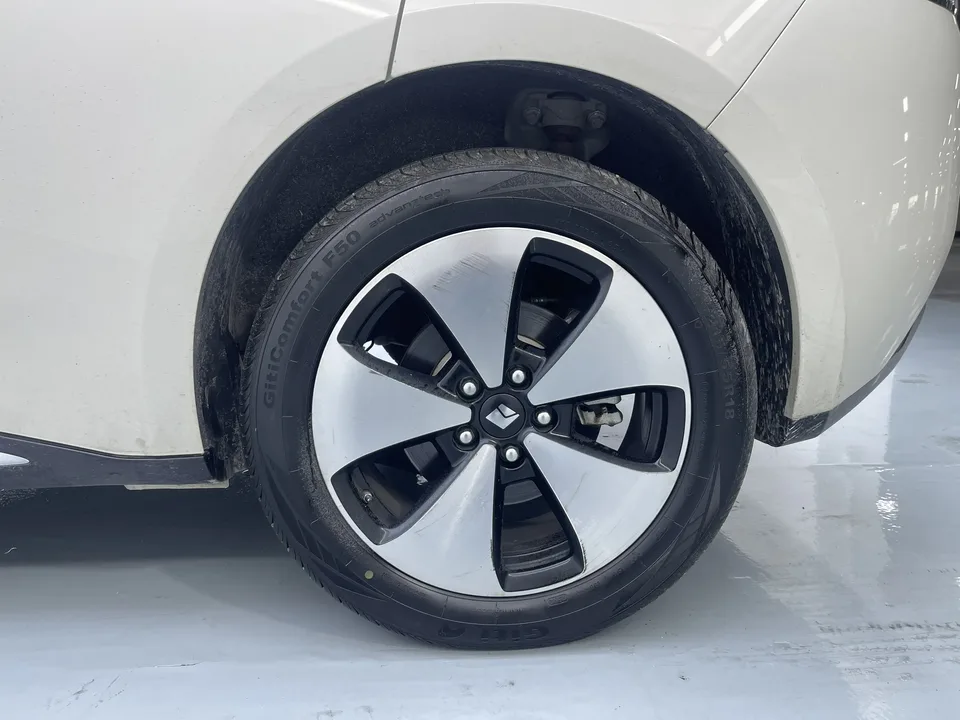 Baojun clouds clouds 460 Pro 2023 — photo 1, buy with delivery to Moscow
