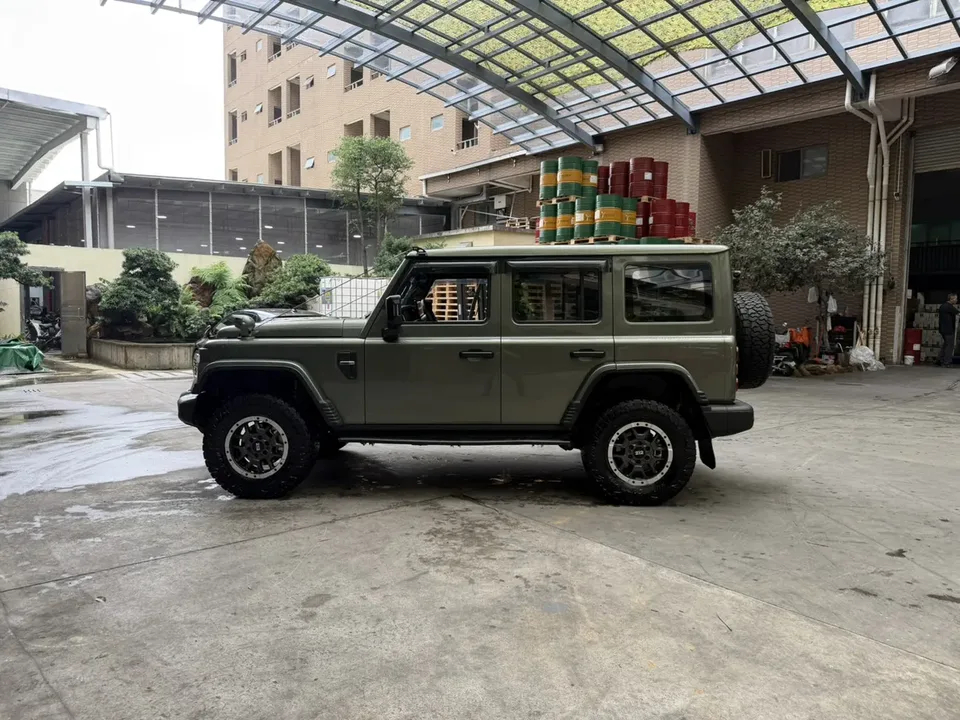 212 T01 T01 2.0T Changfeng Edition 2025 — миниатюра 4