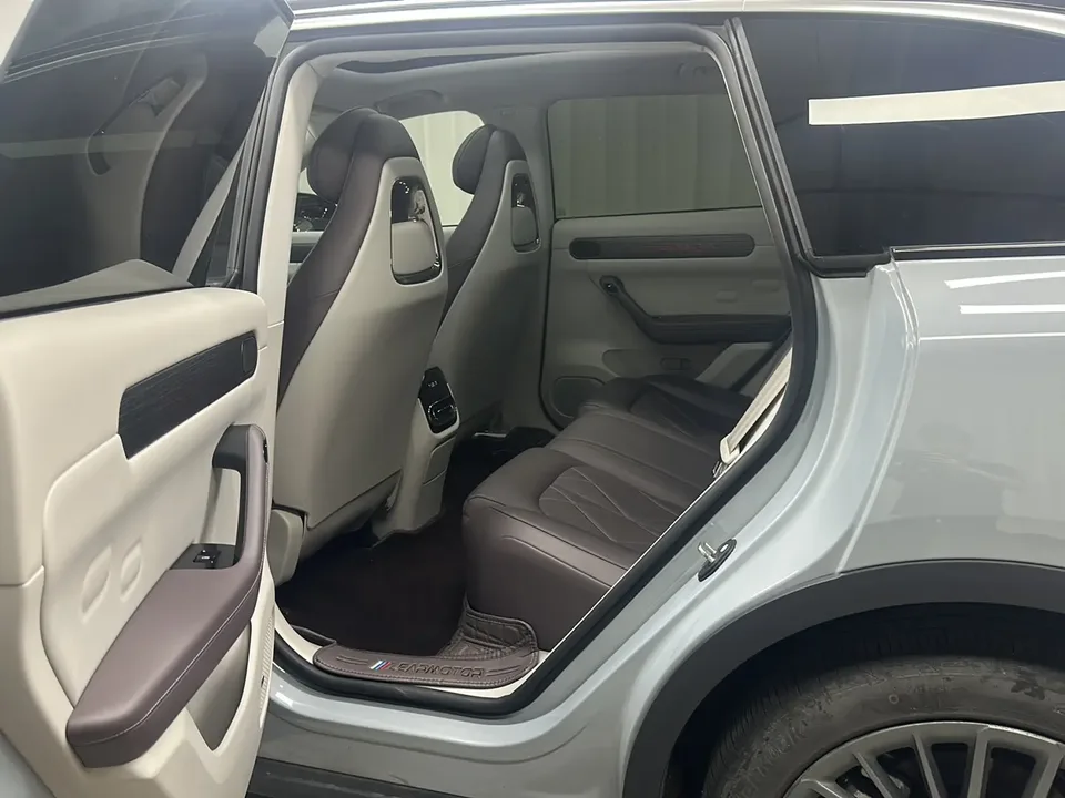 Leapmotor Zero running C11 Pure Electric 580 Premium Edition 2025 — миниатюра 5