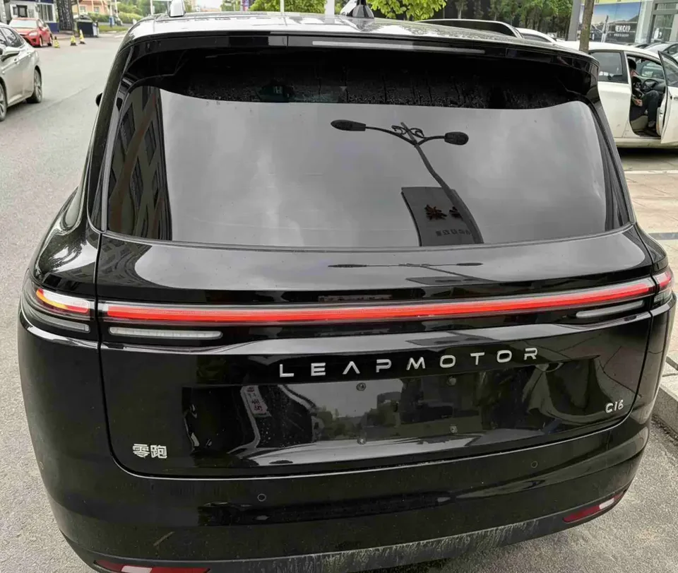 Leapmotor C16 Extended Range 200 Premium Edition 2025 — миниатюра 2