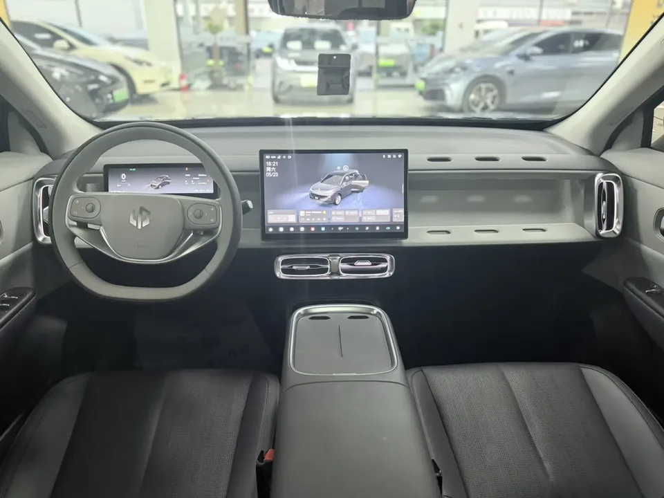 Leapmotor B10 Leapmotor B10 510 Enjoy Edition 2025 — thumbnail 5