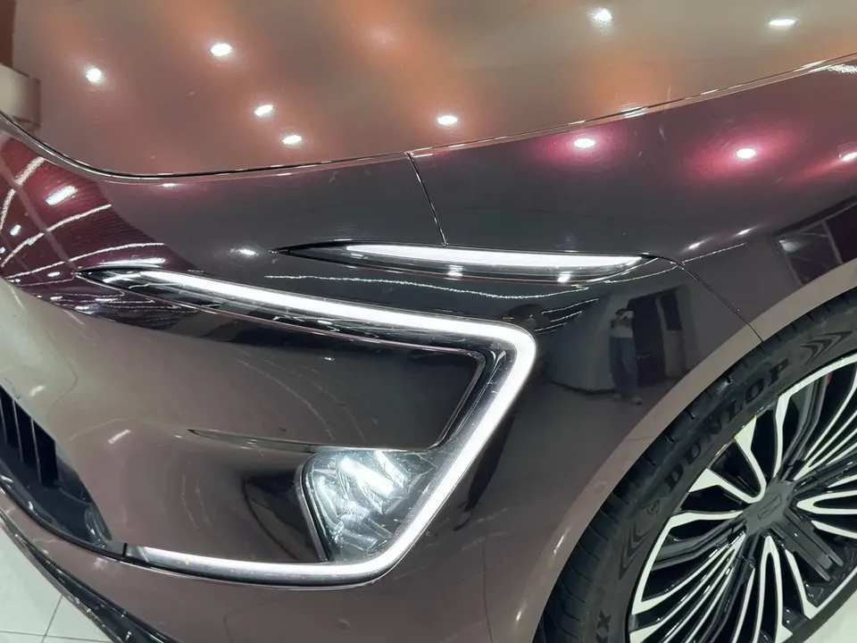Avatr 12 Avita 12 650 Triple Laser 4WD GT Edition 2023 — миниатюра 3