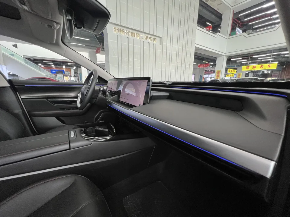 XPeng P7 670G 2022 — миниатюра 5