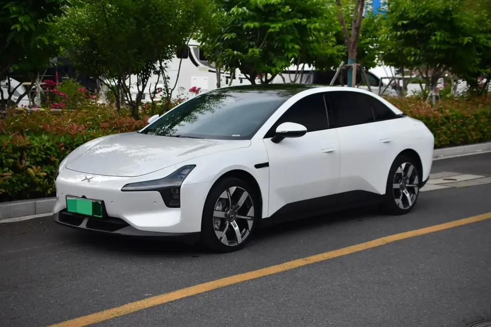 XPeng Xiaopeng MONA M03 2025