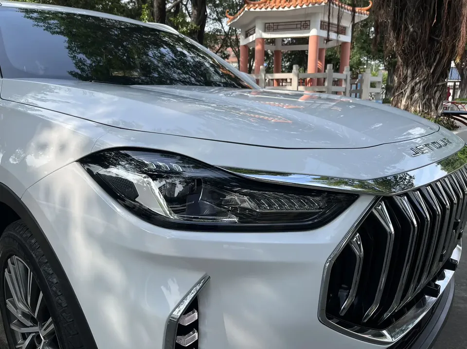 Jetour Jietu X70 PLUS Jietu X70 PLUS Champion Edition 1.5T DCT Champion MAX 5 Seaters 2024 — thumbnail 5