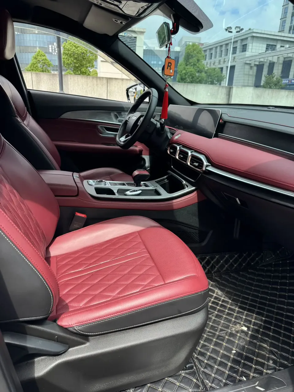 Jetour Jietu X70 PLUS Jietu X70 PLUS Champion Edition 1.5T DCT Champion MAX 5 Seaters 2024 — thumbnail 3