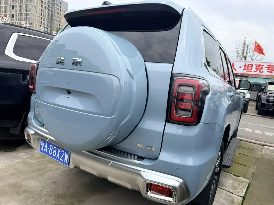 BAIC Beijing Off-road BJ60 Beijing Off-road BJ60 2.0T automatic 11-piece seven-seater 2022 — thumbnail 5