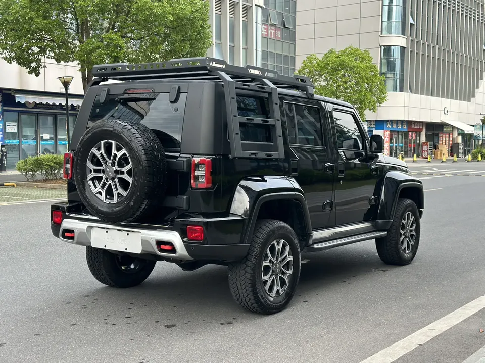 BAIC Beijing Off-road BJ40 Beijing Off-road BJ40 2.0T Automatic 4WD City Hunter Glory Edition 2024 — thumbnail 4