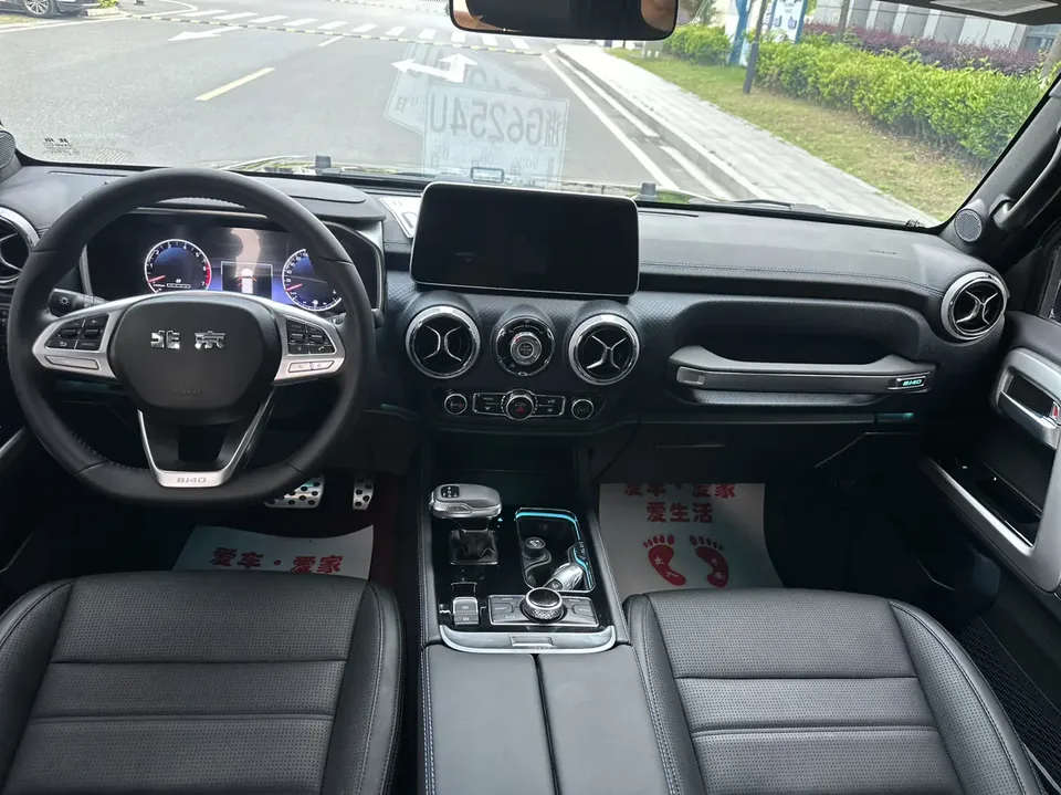 BAIC Beijing Off-road BJ40 Beijing Off-road BJ40 2.0T Automatic 4WD City Hunter Glory Edition 2024 — thumbnail 5