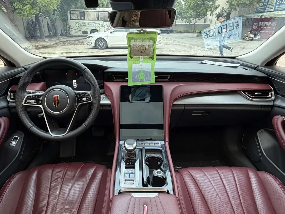 Hongqi H5 Hongqi H5 2023 2.0T Automatic Intelligent Connection Flagship Chang Edition 2022 — миниатюра 3