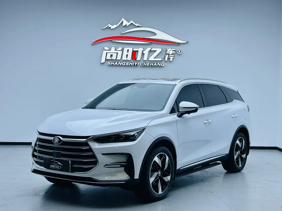 BYD Tang DM Tang DM DM-i Champion Edition 112KM Premium 2023 — photo 1, buy with delivery to Moscow