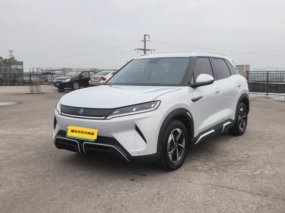 BYD Yuan Up Yuan UP 401KM Surpassing Type 2024 — photo 1, buy with delivery to Moscow