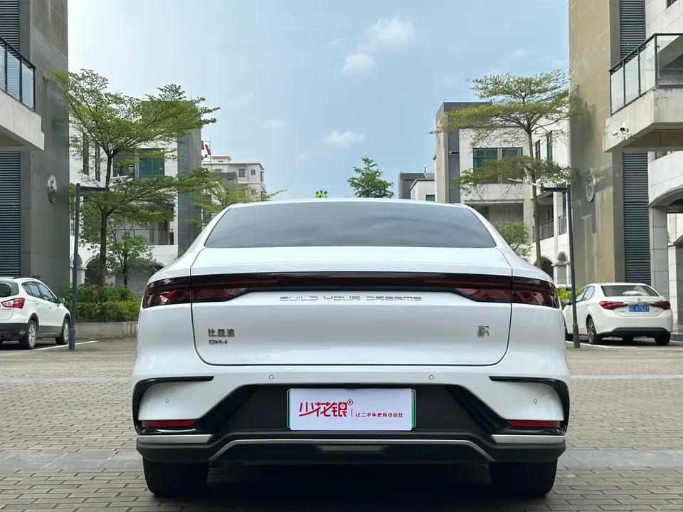 BYD Han DM Chinese DM DM-i 121KM Premium 2022 — thumbnail 2