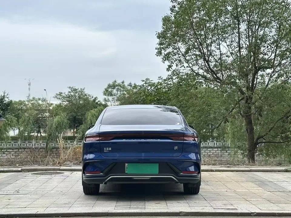 BYD Han DM DM-i 121KM Premium Edition 2022 — миниатюра 2