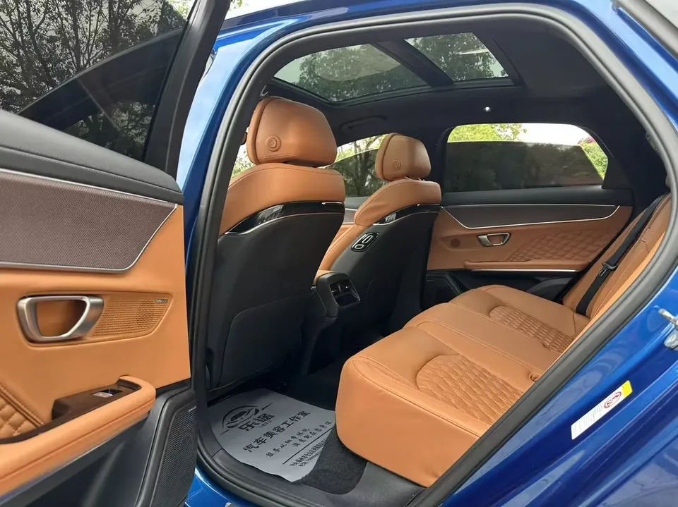 BYD Han DM DM-i 121KM Premium Edition 2022 — миниатюра 3