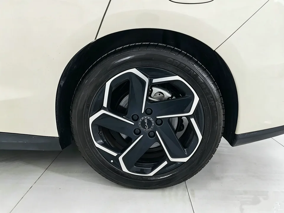 BYD Seal 06DM 2024