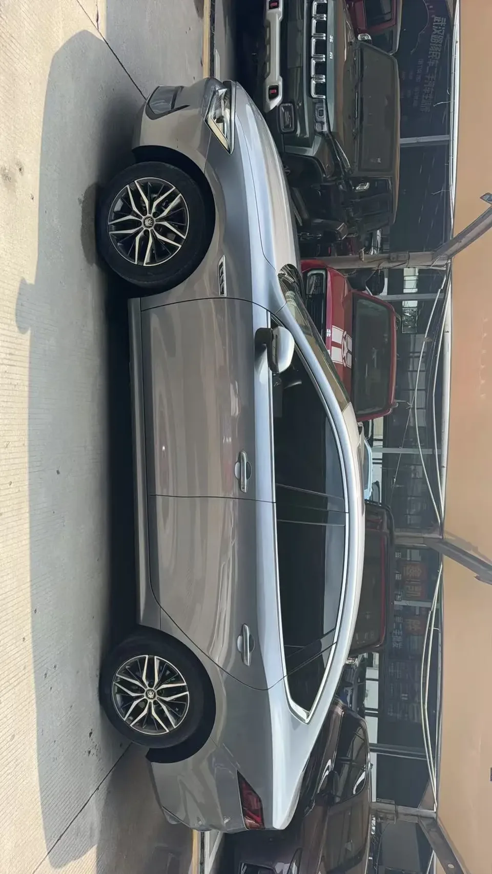 BYD Qin PLUS EV Qin PLUS EV 500KM Luxury Edition 2022 — thumbnail 2