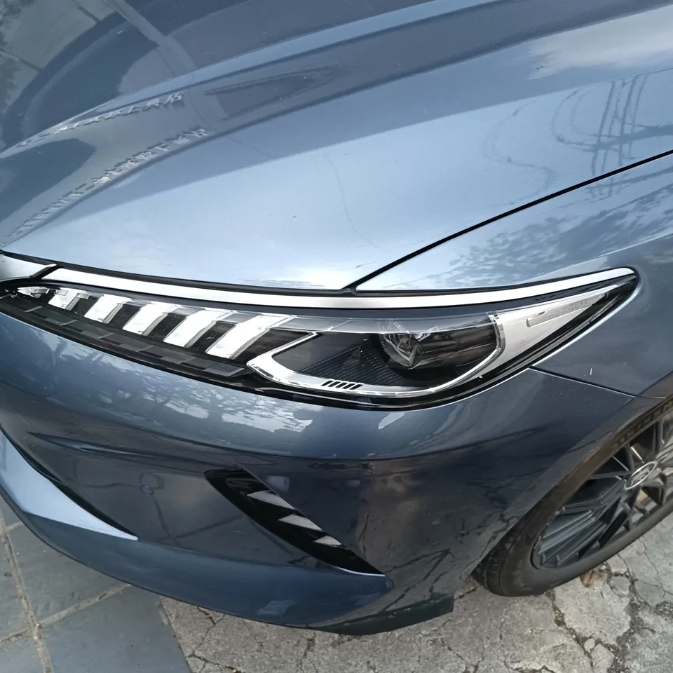 BYD Qin PLUS EV Smart Driving Edition 420KM Leading Edition 2025 — миниатюра 3