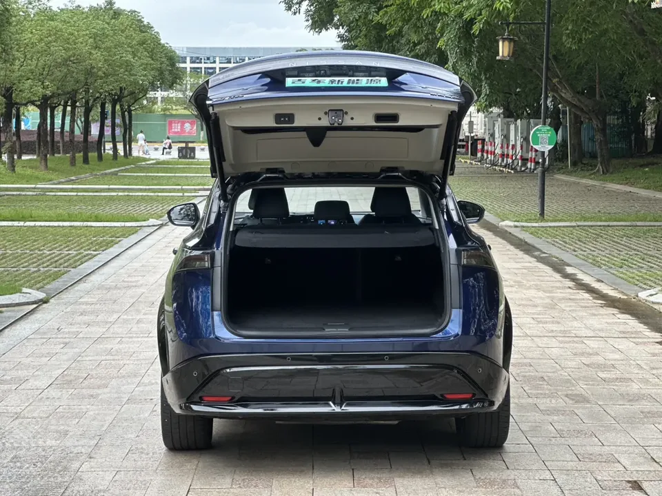 Nissan Ariya High-Performance Four-wheel Drive Edition 2023 — миниатюра 3