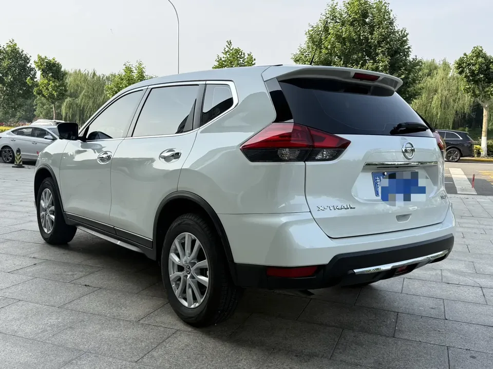 Nissan X-Trail Classic Edition 2.0L 2WD Intelligent Link Premium Edition 2025 — миниатюра 4