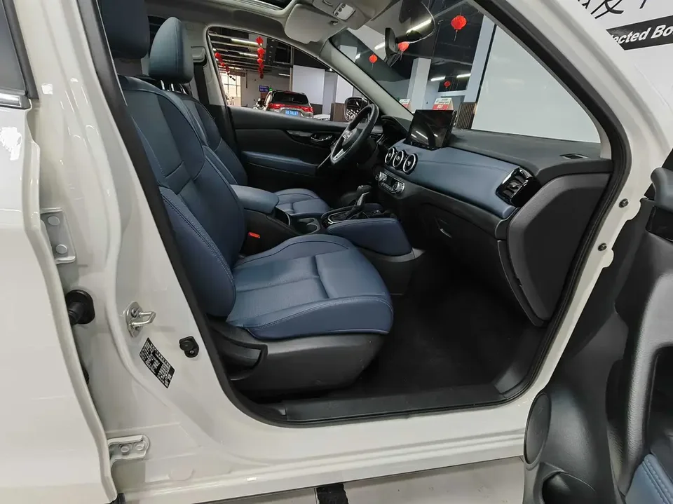 Nissan Qashqai Qashqai Qashqai 2025 Honor 2.0L CVT XV+ Leading Edition 2025 — thumbnail 4