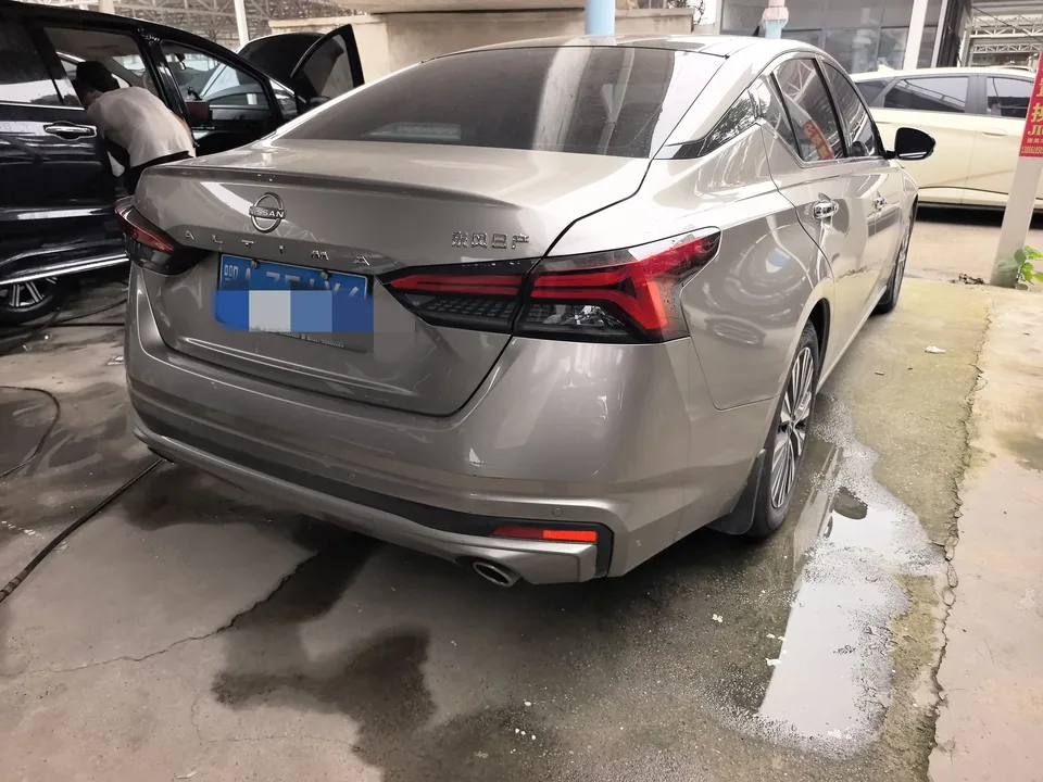 Nissan Altima Teana Teana 2.0L XL-TLS Enjoy Edition 2023 — thumbnail 2
