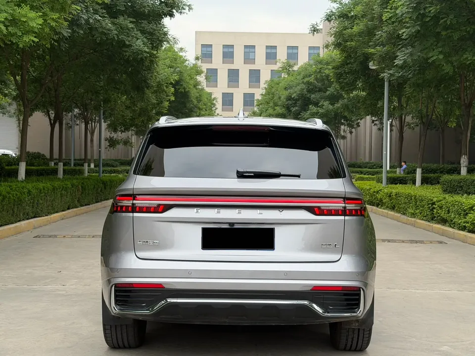 Geely Monjaro Xingyue L 2025 2.0TD High Power Automatic 2WD Dongfang Yao Lanxing Edition 2025 — миниатюра 2