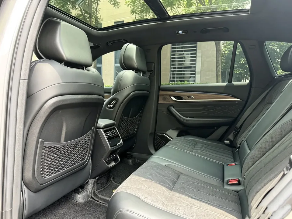 Geely Monjaro Xingyue L 2025 2.0TD High Power Automatic 2WD Dongfang Yao Lanxing Edition 2025 — миниатюра 5