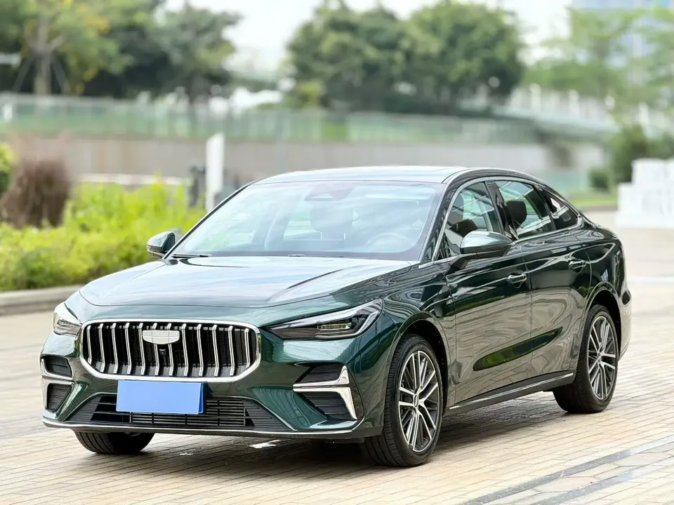 Geely Emgrand 2025