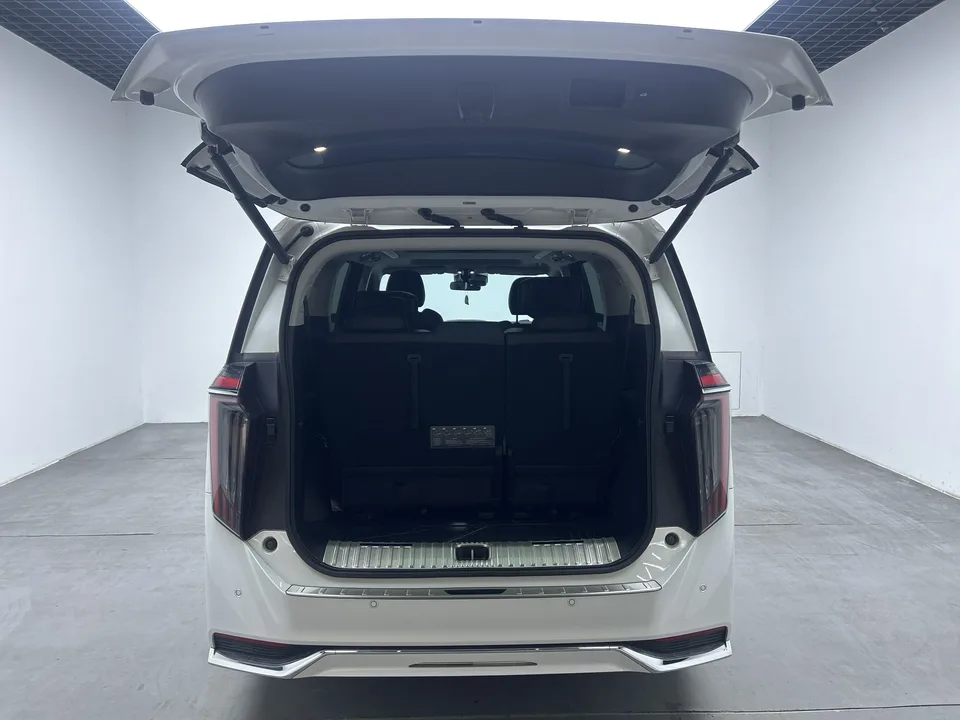 GAC Trumpchi M8 Trumpchi M8 Master Series 2.0TGDI Premium Edition 2024 — thumbnail 4