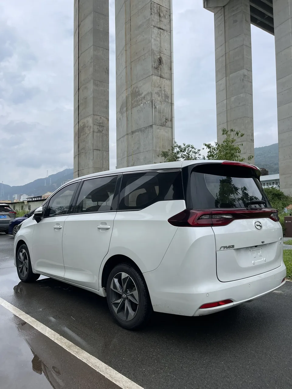 GAC Trumpchi M6 Trumpchi M6 Trumpchi M6 2021 270T automatic elite version 7 seats 2022 — thumbnail 2