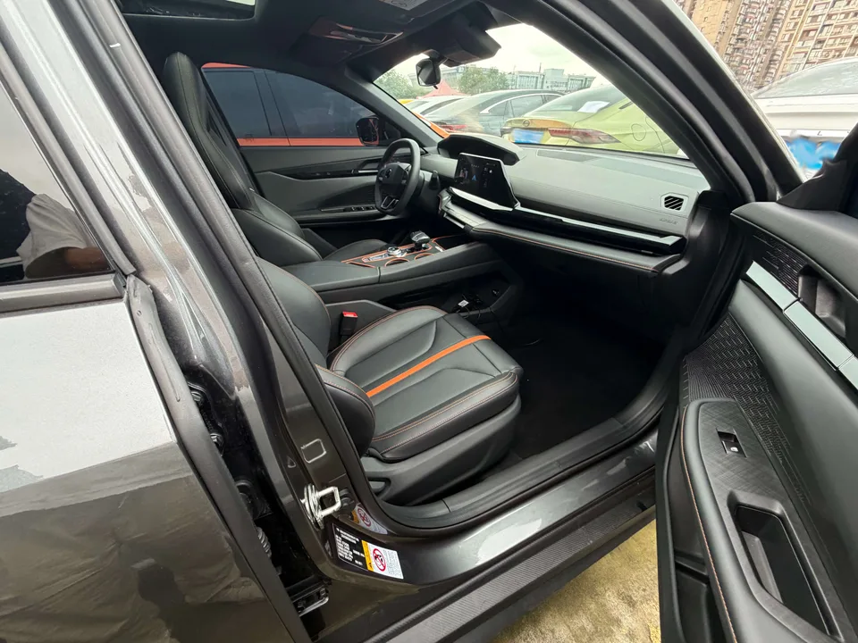 Changan UNI-V Changan UNI-V 2024 1.5T Premium 2024 — thumbnail 4