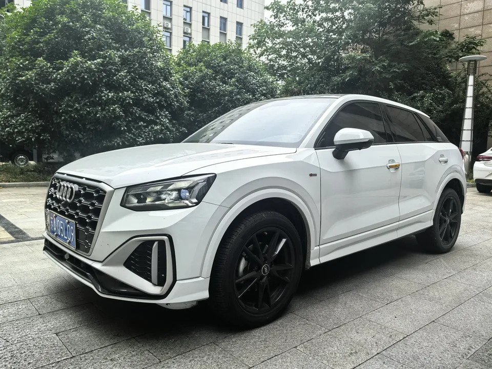 Audi Q2L 2022