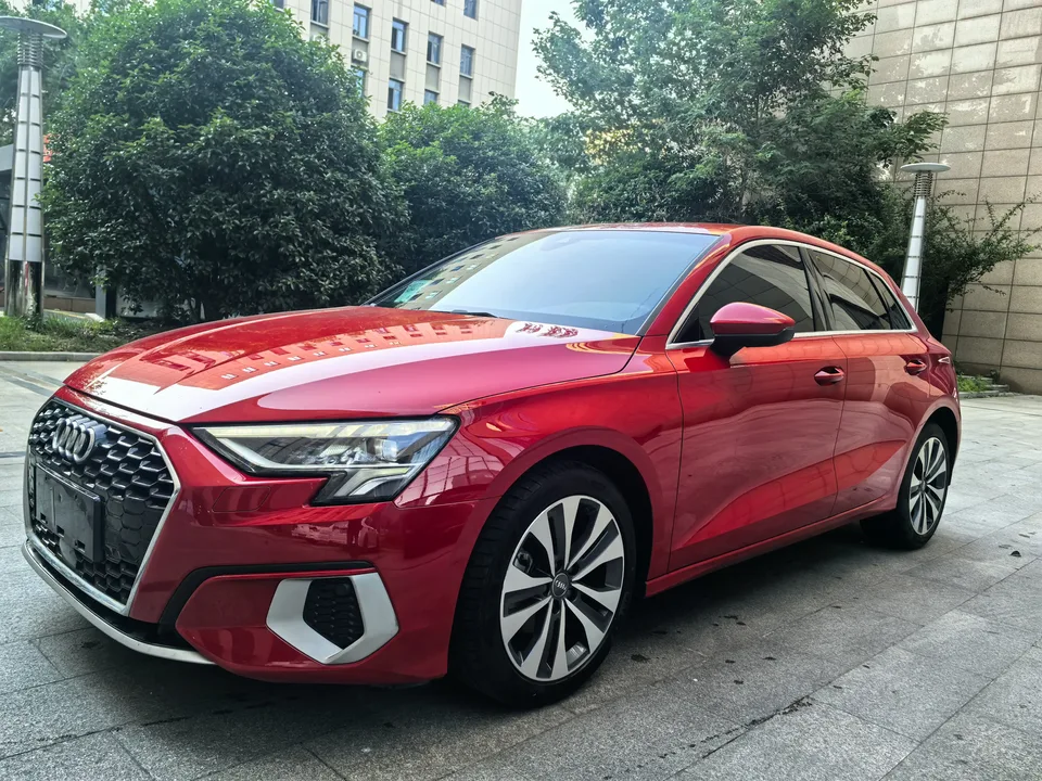 Audi A3 Sportback 35 TFSI Fashionable and Elegant 2022 — фото 1, купить с доставкой в Москву