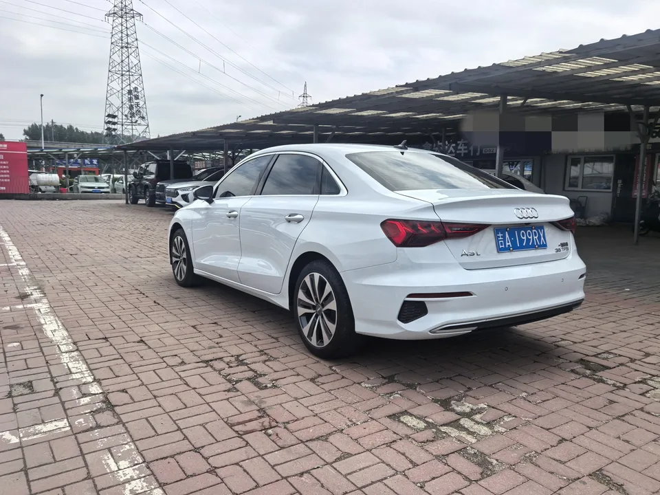Audi A3 A3 A3L Limousine 35 TFSI Enterprising and Elegant Model 2022 — thumbnail 4