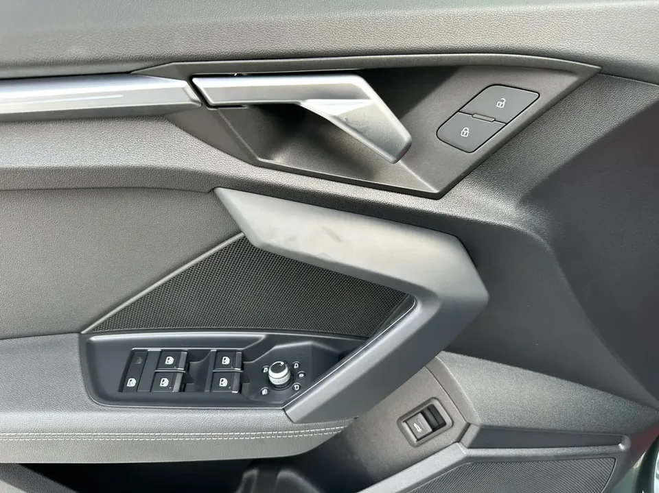 Audi A3 Audi A3 A3L Limousine 35 TFSI Luxury Sports 2022 — thumbnail 5
