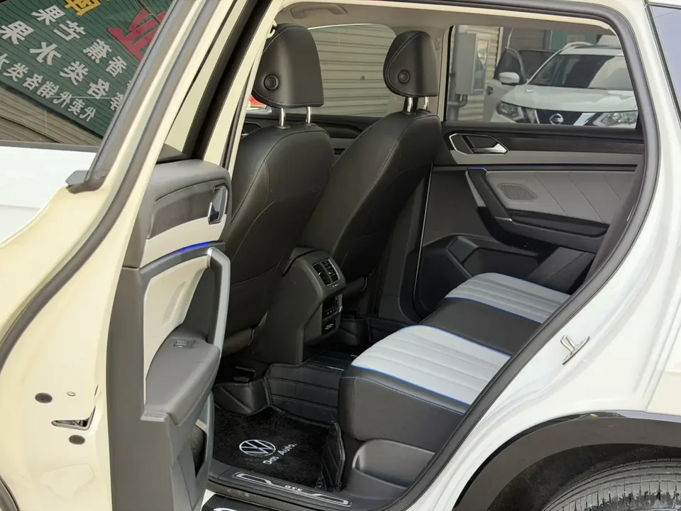 Volkswagen Tayron GTE Tanyue GTE 2023 280TSI Luxury Plus Advanced Edition 2024 — миниатюра 5