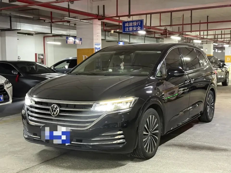 Volkswagen Weiran Weiran 380TSI Premium 2022 — фото 1, купить с доставкой в Москву