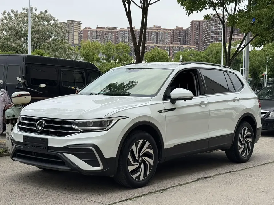 Volkswagen Tiguan L 2023