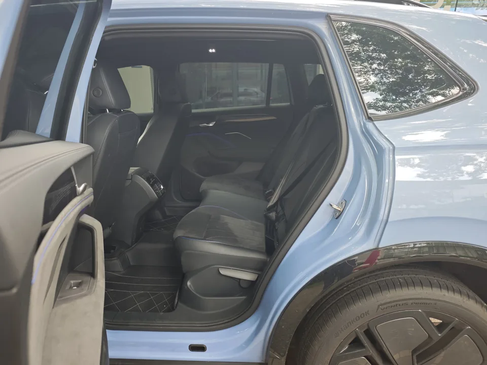 Volkswagen Tiguan L Tiguan L Pro 380TSI 4WD R-Line Premium Edition 2024 — thumbnail 3