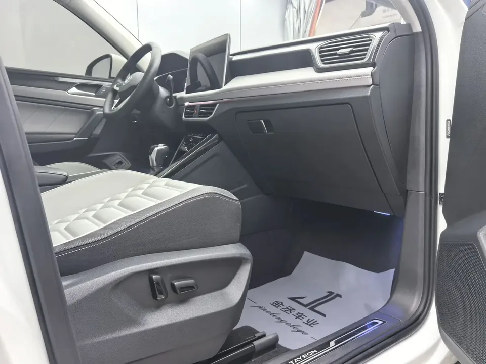 Volkswagen Tayron Tanyue 2023 280TSI 2WD Luxury Plus Advanced Edition 2023 — миниатюра 4
